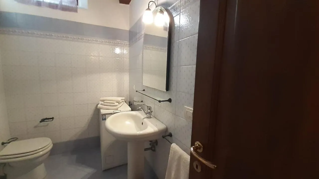 Casa Armonia Appartamento San Quirico dʼOrcia Italia
